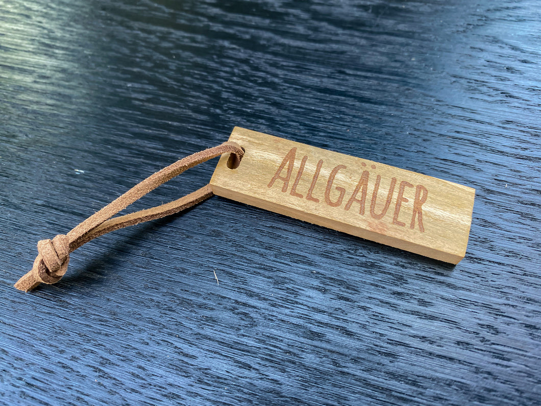 Schlüsselanhänger aus Edelholz mit Gravur 
